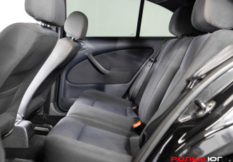 Подержанный автомобиль Skoda Octavia Liftback 2007 года (8 фото)