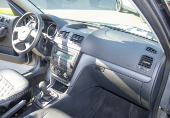 Подержанный автомобиль Skoda Yeti 2012 года (9 фото)