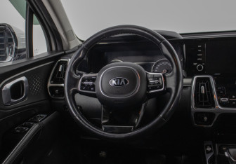Подержанный автомобиль Kia Sorento 2020 года (16 фото)