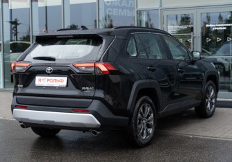 Новый Toyota RAV4 2025 (5 фото)