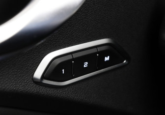 Подержанный автомобиль Geely Tugella 2022 года (14 фото)