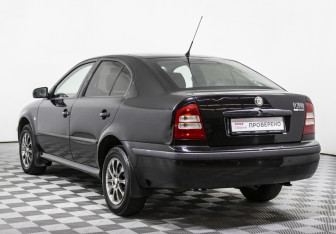 Подержанный автомобиль Skoda Octavia Liftback 2007 года (7 фото)