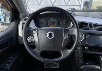 Подержанный автомобиль SsangYong Kyron 2012 года (14 фото)