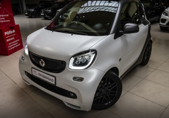 Подержанный автомобиль Smart Fortwo Hatchback 2018 года (2 фото)
