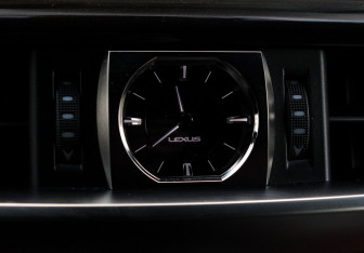 Подержанный автомобиль Lexus LX 2017 года (31 фото)