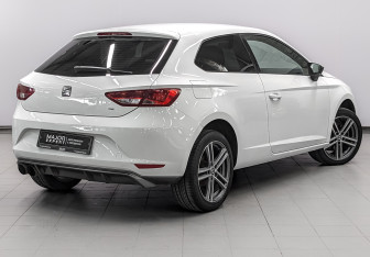 Подержанный автомобиль SEAT Leon Hatchback 2013 года (5 фото)