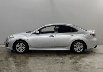 Подержанный автомобиль Mazda 6 Sedan 2010 года (8 фото)