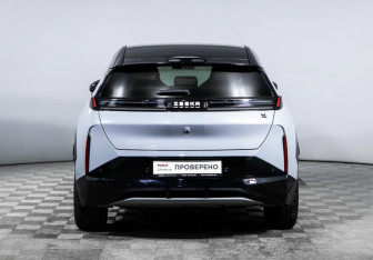 Подержанный автомобиль Zeekr X 2023 года (6 фото)
