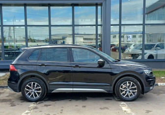 Подержанный автомобиль Volkswagen Tiguan 2020 года (4 фото)