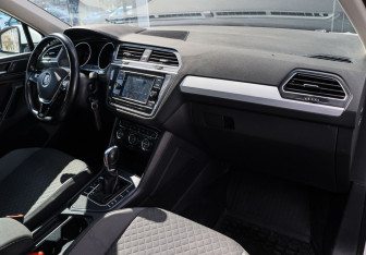 Подержанный автомобиль Volkswagen Tiguan 2017 года (7 фото)