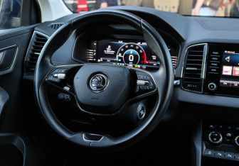 Подержанный автомобиль Skoda Karoq 2020 года (11 фото)