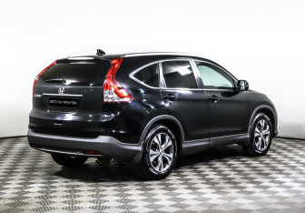 Подержанный автомобиль Honda CR-V 2014 года (4 фото)
