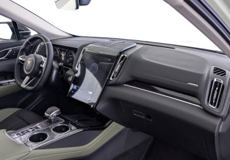 Новый Hongqi HS3 2025 (9 фото)