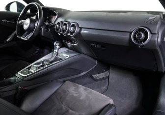 Подержанный автомобиль Audi TT Coupe 2014 года (10 фото)