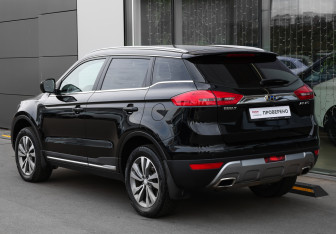 Подержанный автомобиль Geely Atlas 2021 года (7 фото)