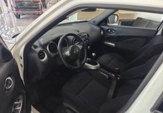 Подержанный автомобиль Nissan Juke 2012 года (11 фото)