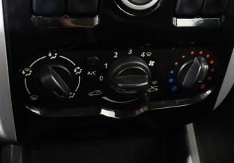 Подержанный автомобиль LADA (ВАЗ) Largus Wagon 2016 года (12 фото)