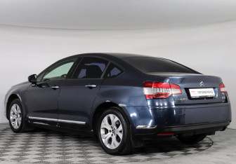 Подержанный автомобиль Citroen C5 Sedan 2011 года (4 фото)