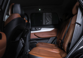 Подержанный автомобиль Chery Tiggo 8 Pro Max 2023 года (12 фото)