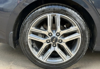 Подержанный автомобиль Kia Cerato Sedan 2020 года (14 фото)
