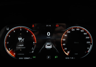 Подержанный автомобиль Москвич 3 2023 года (11 фото)