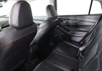 Подержанный автомобиль Subaru XV 2019 года (12 фото)