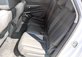 Подержанный автомобиль Peugeot 5008 Suv 2021 года (12 фото)