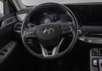 Подержанный автомобиль Hyundai Palisade 2019 года (15 фото)