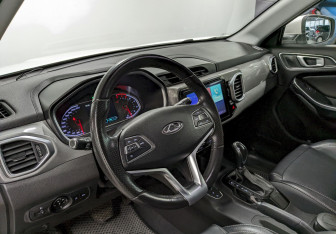 Подержанный автомобиль Chery Tiggo 4 2019 года (13 фото)