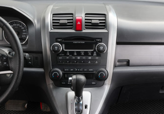 Подержанный автомобиль Honda CR-V 2008 года (15 фото)