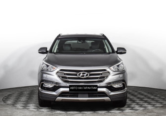 Подержанный автомобиль Hyundai Santa Fe 2015 года (2 фото)
