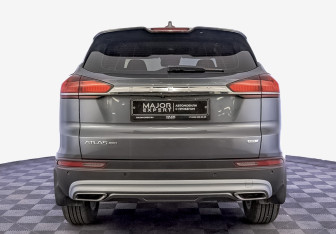 Подержанный автомобиль Geely Atlas Pro 2022 года (6 фото)