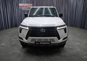 Подержанный автомобиль Lexus GX 2024 года (2 фото)