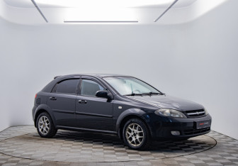 Подержанный автомобиль Chevrolet Lacetti Hatchback 2008 года (3 фото)