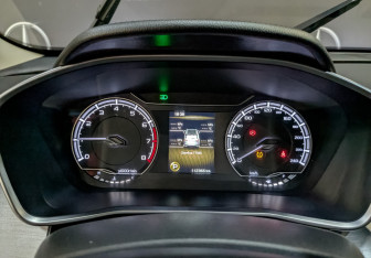 Подержанный автомобиль Geely Coolray 2022 года (15 фото)