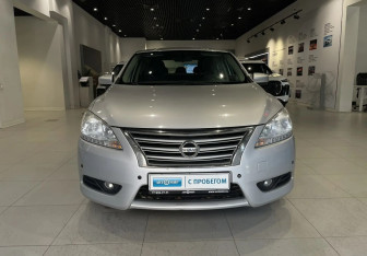 Подержанный автомобиль Nissan Sentra Sedan 2015 года (2 фото)