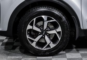 Подержанный автомобиль Kia Sportage 2019 года (15 фото)