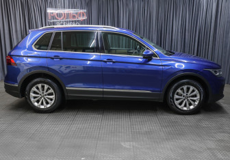 Подержанный автомобиль Volkswagen Tiguan 2022 года (4 фото)