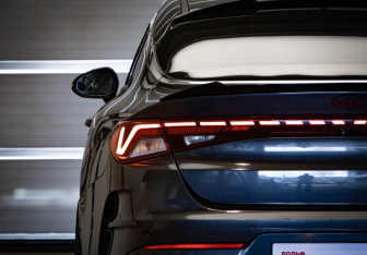 Подержанный автомобиль Kia K5 2021 года (37 фото)