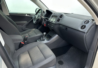 Подержанный автомобиль Volkswagen Tiguan 2012 года (13 фото)