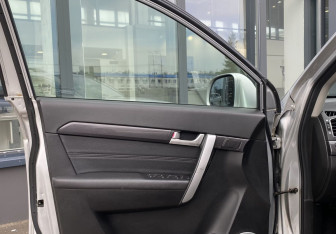 Подержанный автомобиль Chevrolet Captiva 2014 года (18 фото)