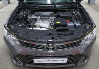 Подержанный автомобиль Toyota Camry Sedan 2014 года (9 фото)