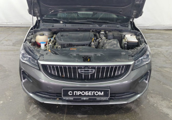 Подержанный автомобиль Geely Emgrand 2023 года (17 фото)