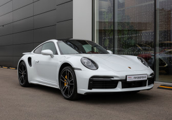 Подержанный автомобиль Porsche 911 Coupe 2023 года (3 фото)