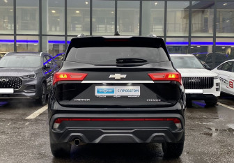 Подержанный автомобиль Chevrolet Captiva 2022 года (6 фото)