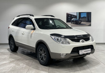 Подержанный автомобиль Hyundai ix55 2011 года (3 фото)