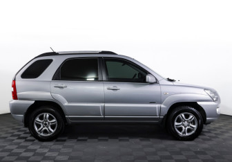 Подержанный автомобиль Kia Sportage 2007 года (4 фото)
