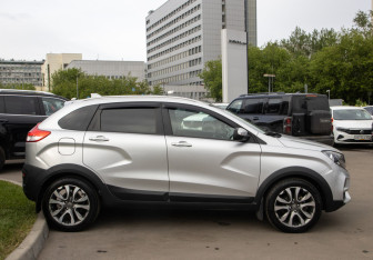 Подержанный автомобиль LADA (ВАЗ) XRAY 2019 года (3 фото)