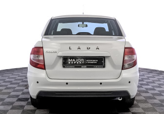 Подержанный автомобиль LADA (ВАЗ) Granta Sedan 2023 года (6 фото)