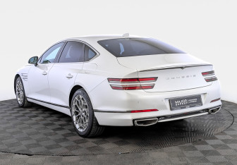 Подержанный автомобиль Genesis G80 2021 года (7 фото)